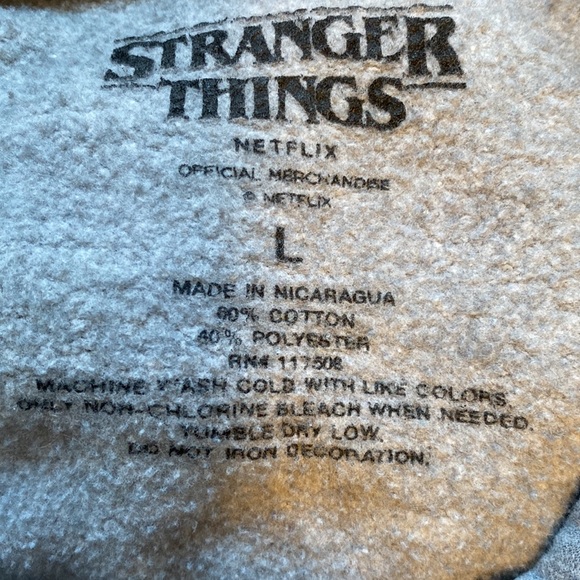 Stranger Things hoodie in large , grey - Picture 4 of 4